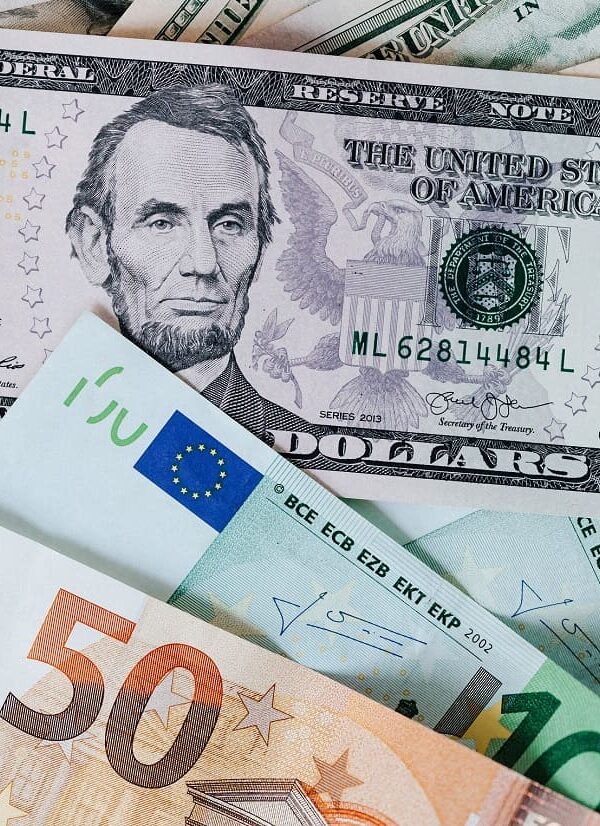 Dollars & Euro - k. Grabowska - Pexels