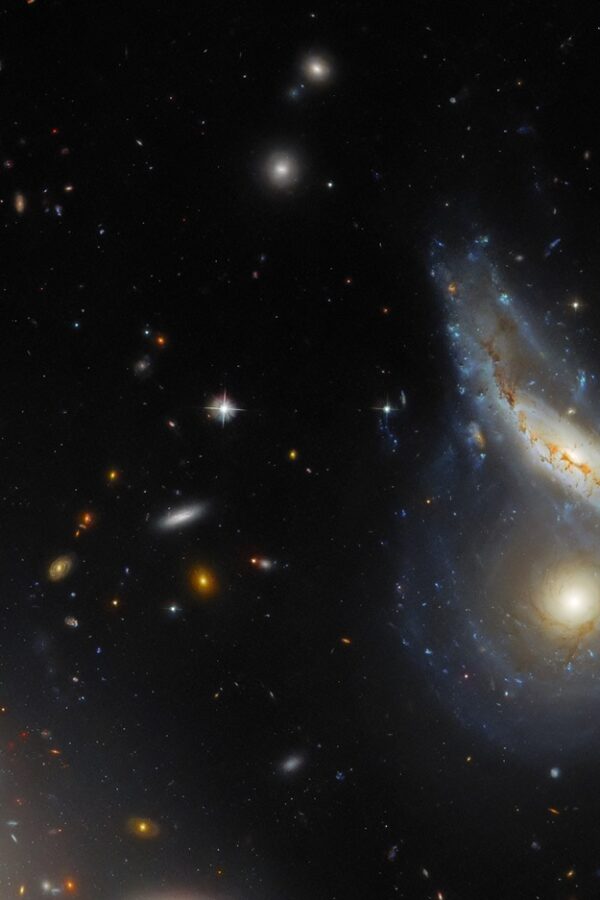 Collision entre 2 galaxies - Hubble Nasa - CC BY 2.0 DEED - Flickr