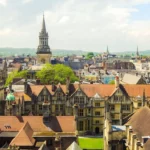 Une photo aérienne de la ville d'Oxford