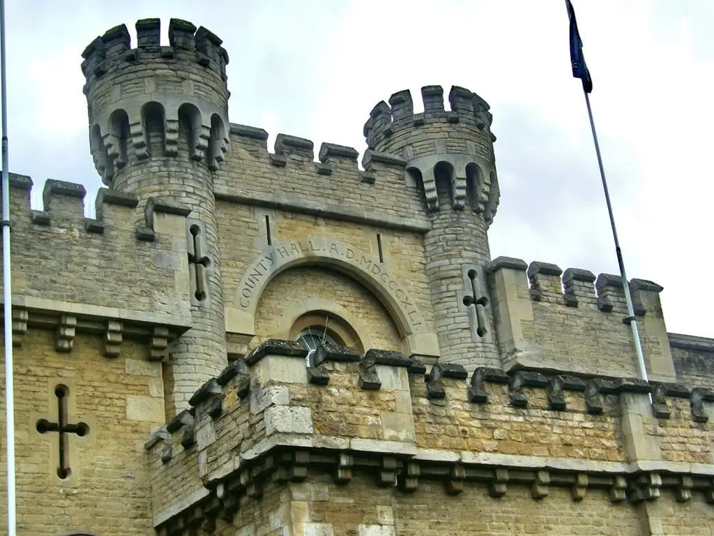 Oxford Castle - T Dedyukhina - CC BY 30 DEED - Wikimedia Commons