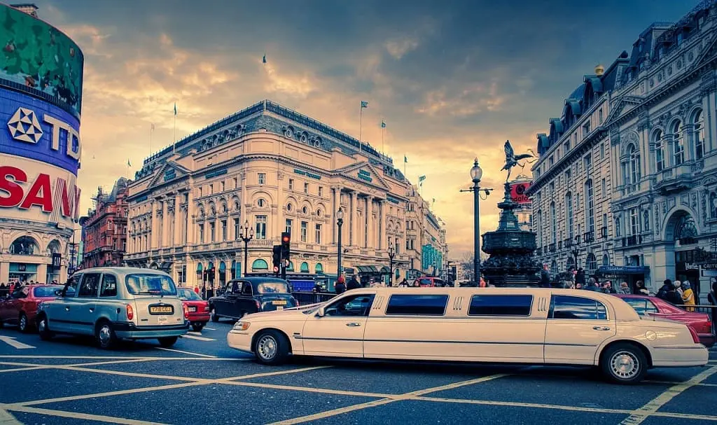 Piccadilly Circus - London - fietsfotos - Pixabay