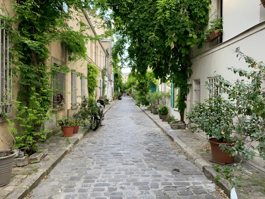 Rue Thermopyles 75 014 Paris - Chabe01 - CC BY-SA 4.0 - Wikimedia Commons